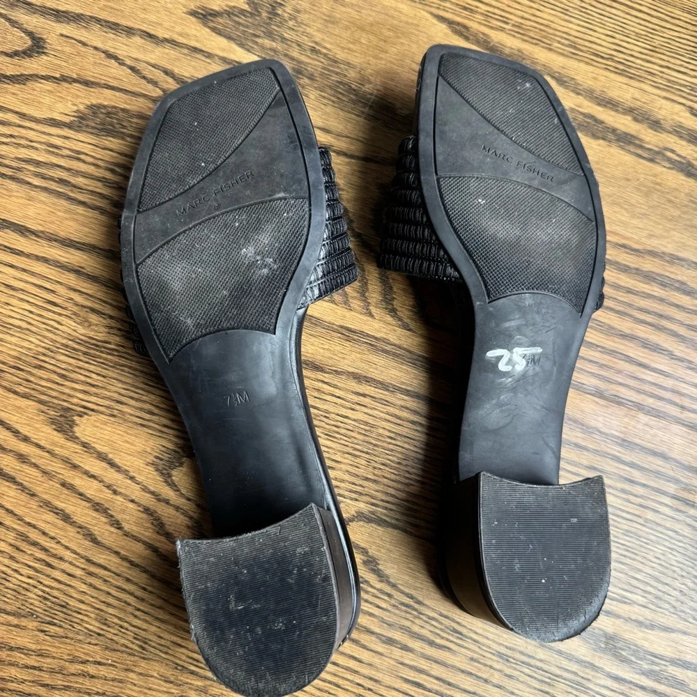 Marc Fisher Casala Block Heel Sandal Black 7.5 W - Picture 6 of 7